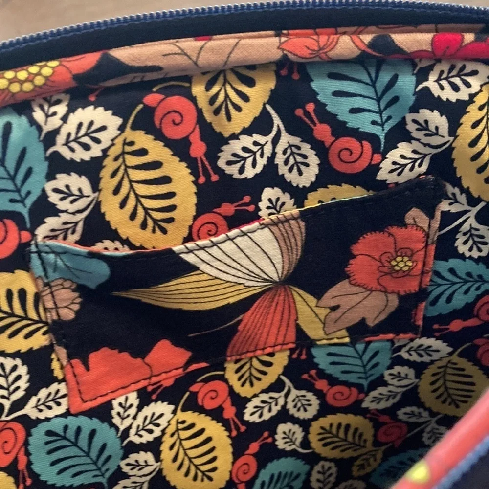 VERA BRADLEY Tablet Case - 10” x 8”